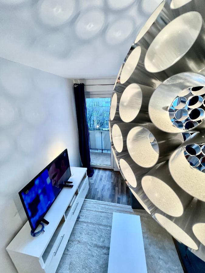 Decor 2 Metro Fast Wifi 55'Tv Netflix Hbo Cozy Apartment Warsaw Luaran gambar
