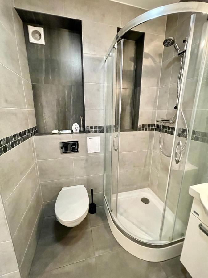 Decor 2 Metro Fast Wifi 55'Tv Netflix Hbo Cozy Apartment Warsaw Luaran gambar